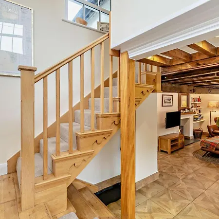 2 Bed In Oc-lcc75 *
