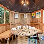 Holiday home 2 Bed In Oc-lcc75 *