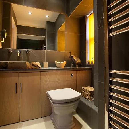 בית נופש 2 Bed In Lcc75 *