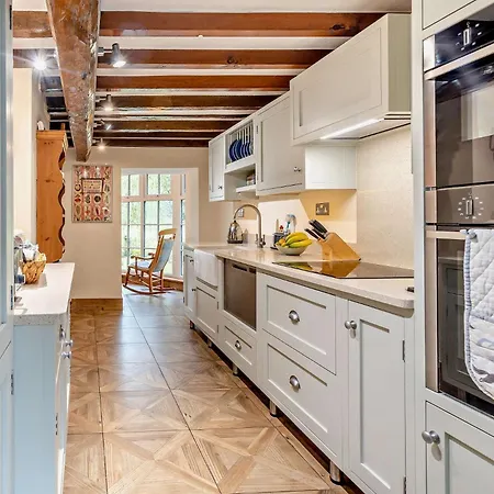 2 Bed In Lcc75 Feriehus